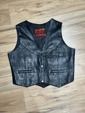 Hot Leathers Men's Classic Black Leather Motorcycle Biker Vest Women’s Unisex